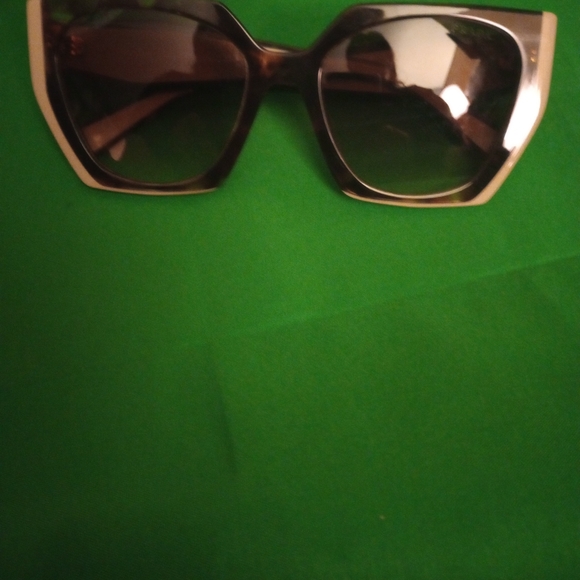 Prada Acetate Sunglasses SPR 15W Tortoise Caramel Powder - Picture 10 of 11